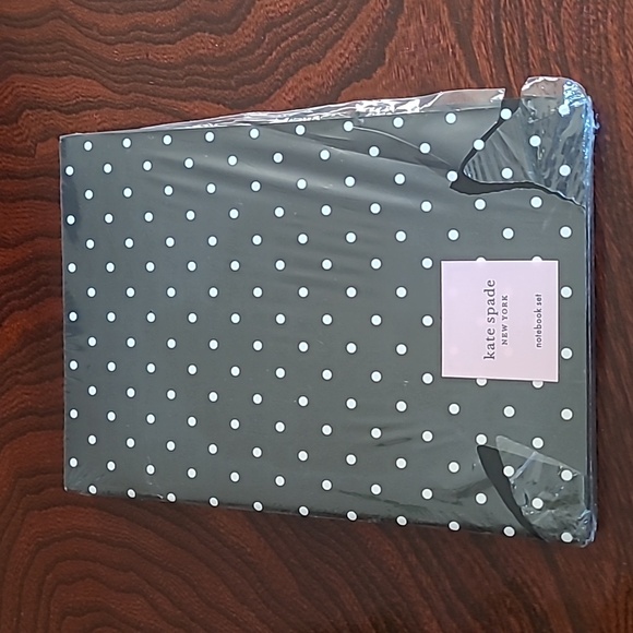 ♠️Kate Spade Triple Notebook Set - Picture 2 of 6